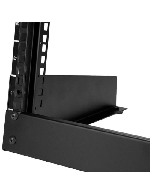 Montaje rack startech 8u