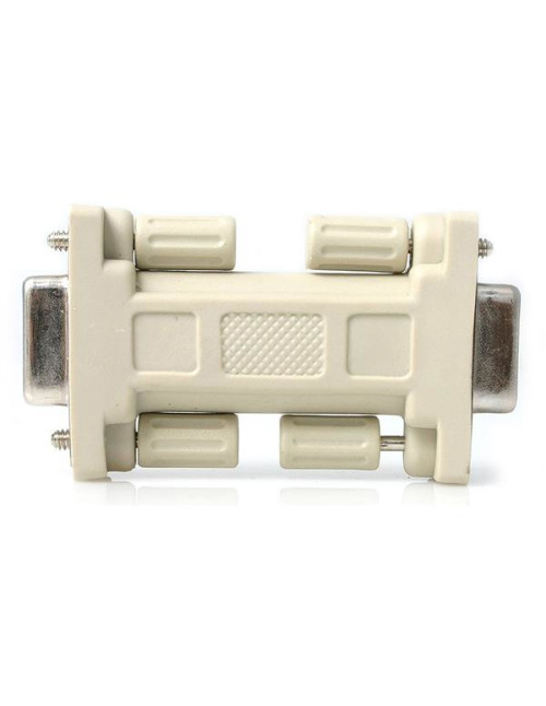 Adaptador rs232 startech hembra - hembra