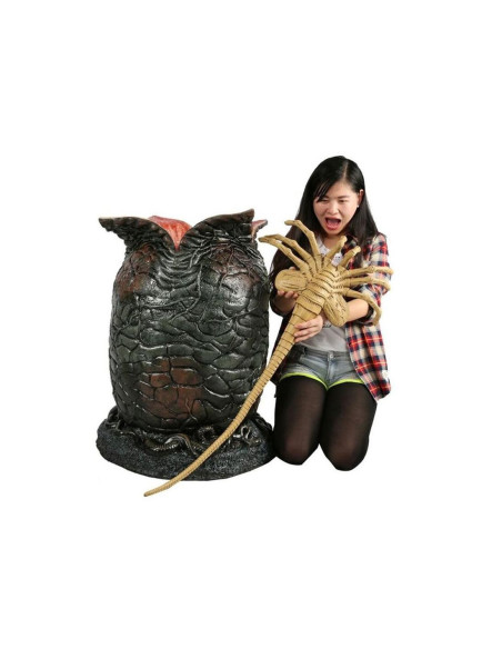 Replica neca alien huevo y facehugger