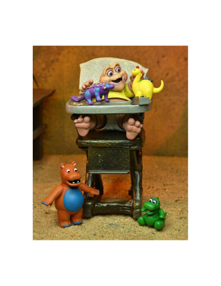 Ultimate baby sinclair scale action fig.