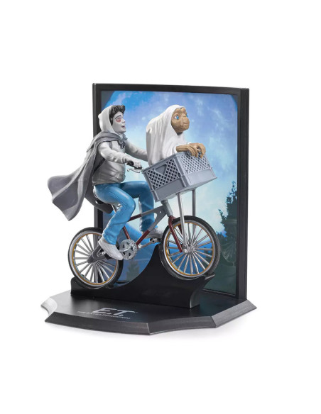 Figura the noble collection toyllectible treasures