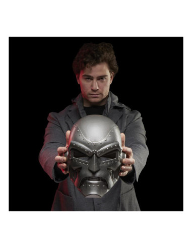 Casco premium roleplay hasbro marvel legends