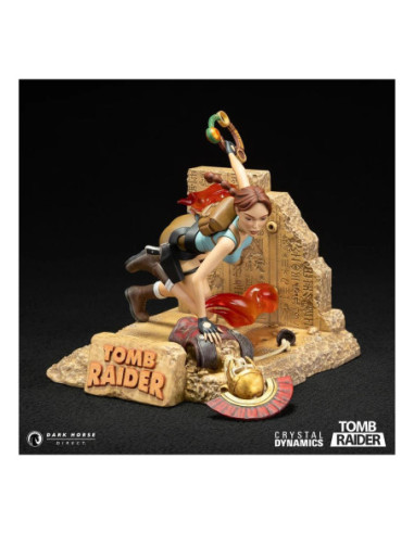 Figura dark horse tomb raider lara